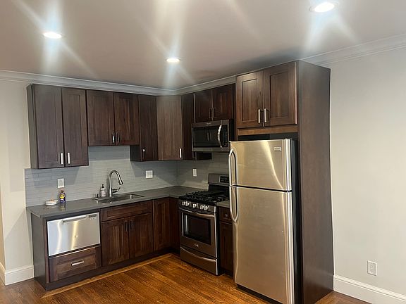 3rd image of 175 Alhambra St APT 203