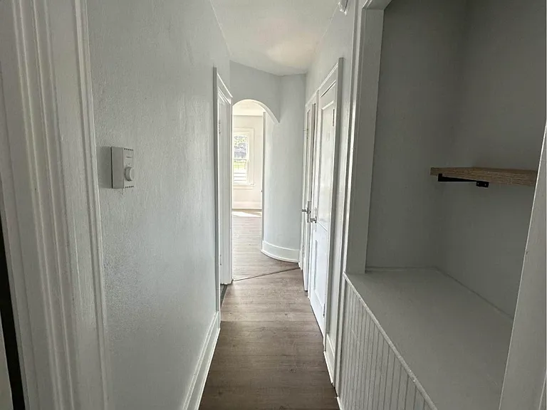 320 Meriline Ave #301/302 — Photo 6