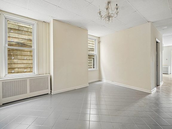 5th image of 414 Monastery Pl #3