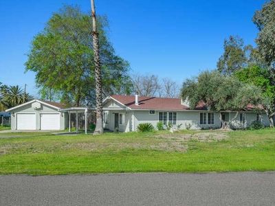 12768 Gleason Dr, Madera, CA, 93636