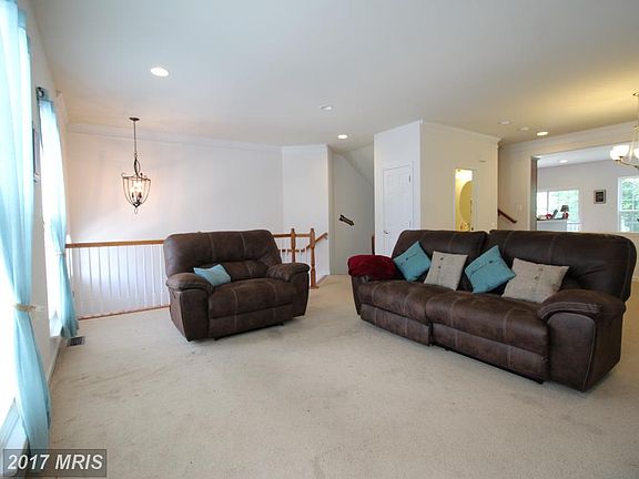 2nd image of 42778 Keiller Ter