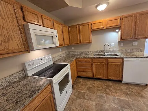 118 Florence Ct — Photo 15