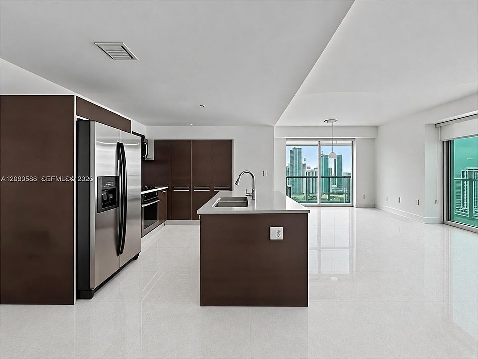 1st image of 1900 N Bayshore Dr APT 3911