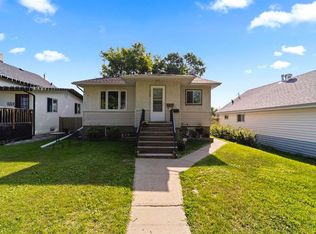 5229 W 50th St, Camrose, AB T4V1R4