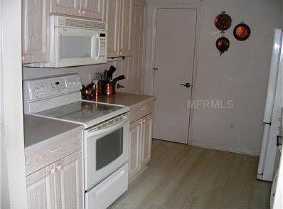 4th image of 624 Nuevo Leon Ln