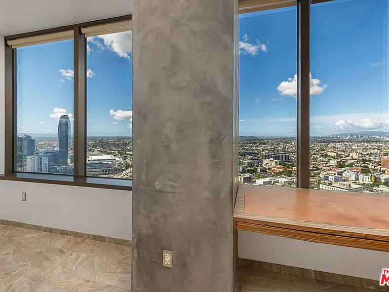 1100 Wilshire Blvd #2911 — Photo 15