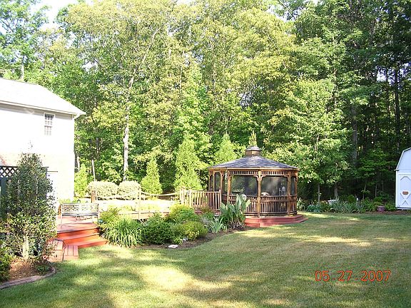Screened gazebo with fan!