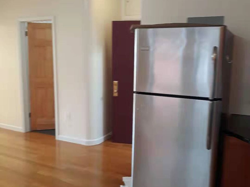 x4