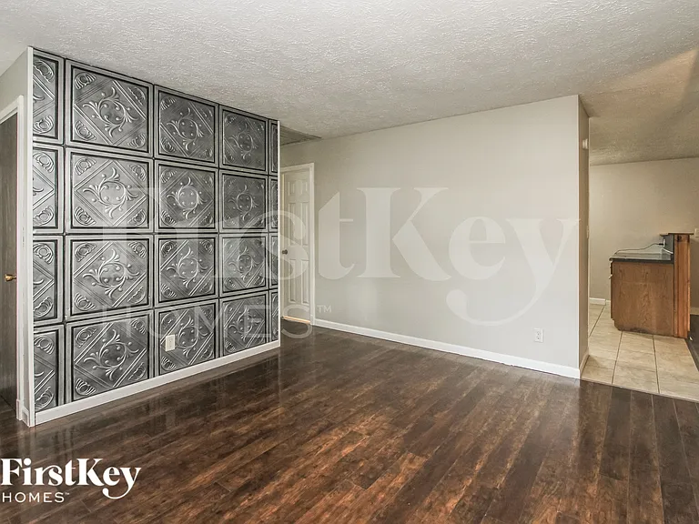 5439 Durango Ct — Photo 8