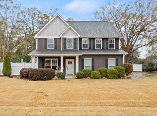 105 Inn Cir, Fountain Inn, SC 29644