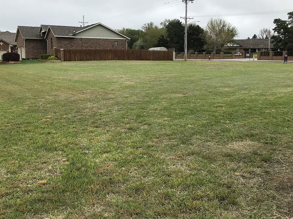 2nd image of 1506 N Remington Pl