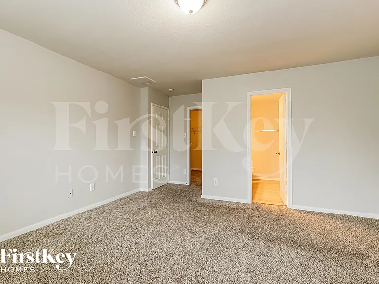 29311 Legends Hill Dr — Photo 14