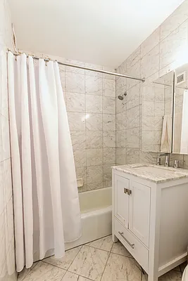 Rented by Compass | media 25