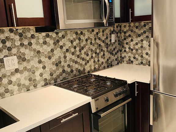 5th image of 301 E 63rd St APT 9A