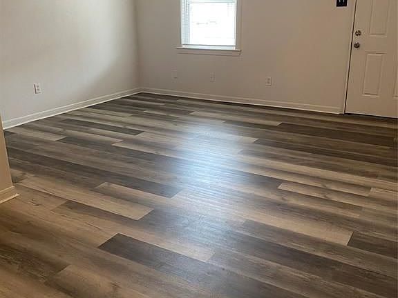 4th image of 820 16th St