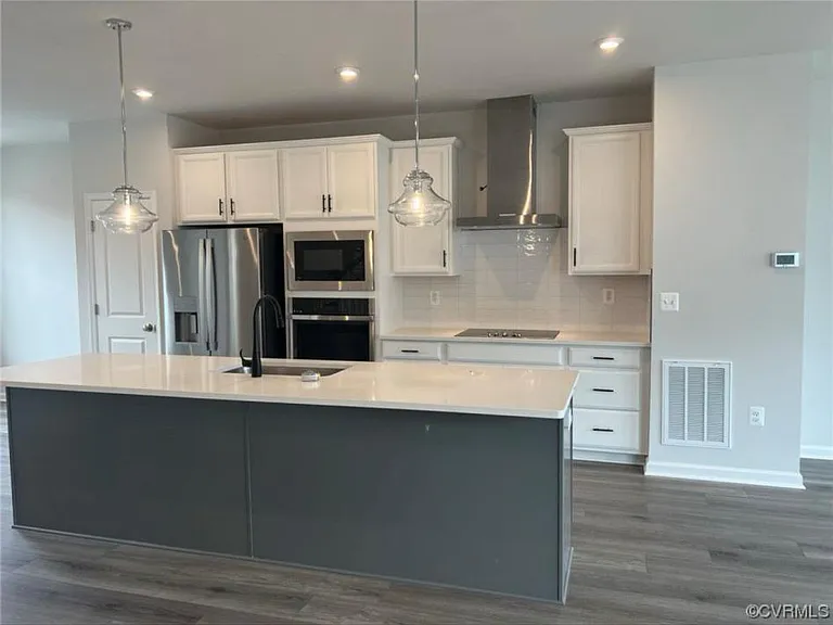 8837 Foxway Ridge Ln — Photo 8