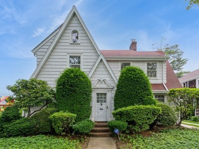 85 Huron Road, Floral Park, NY, 11001