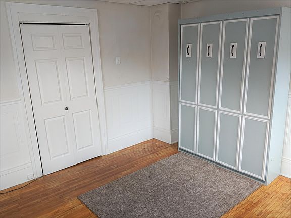 Murphy Bed Closed