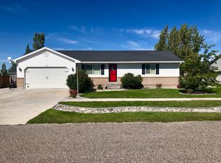 3167 E Sandy Dr, Idaho Falls, ID 83401
