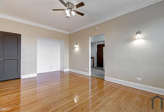 3rd image of 1738 W 81st St #2