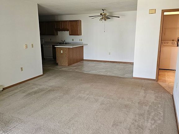 2nd image of 475 Linden Dr #501