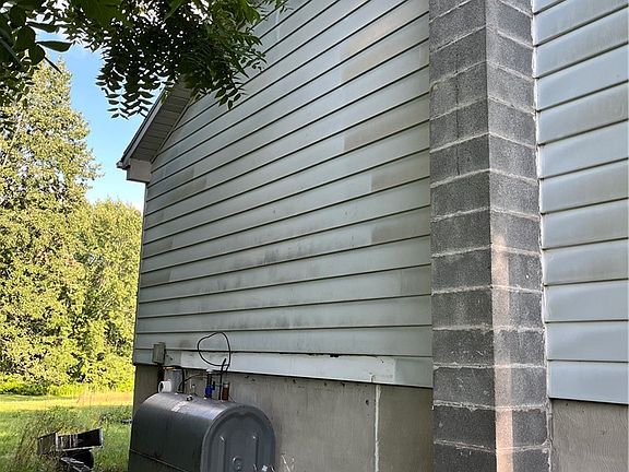 5th image of 11490 White Rd