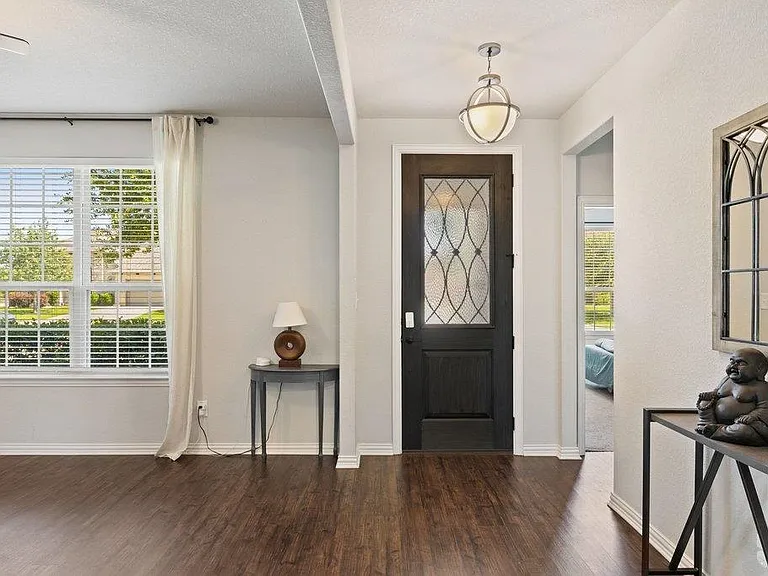 3307 Columbus Way — Photo 6