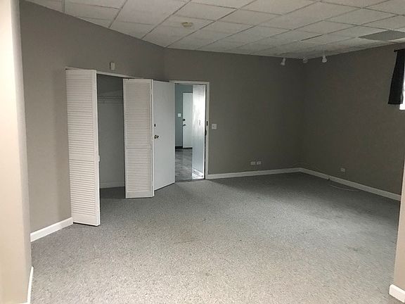 4th image of 2218 N Clybourn Ave #2E