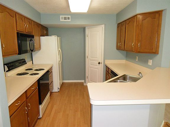 2nd image of 2121-201 Clareglen Ct