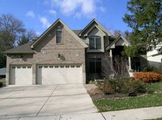 827 Wellner Rd, Naperville, IL 60540