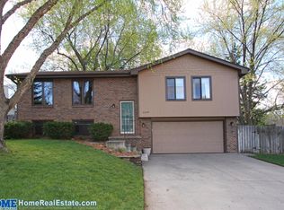 6209 Tanglewood Ct, Lincoln, NE 68516