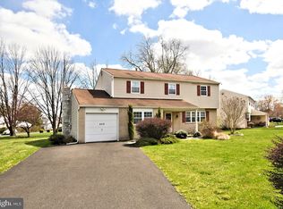 545 Brook Ln, Warminster, PA 18974