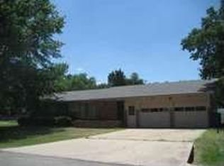 7101 N Madison St, Hutchinson, KS 67502
