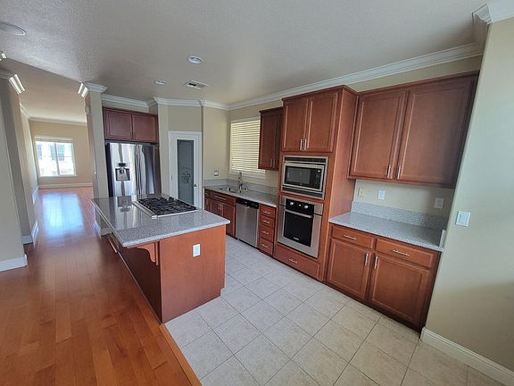 Kitchen - Gas burners