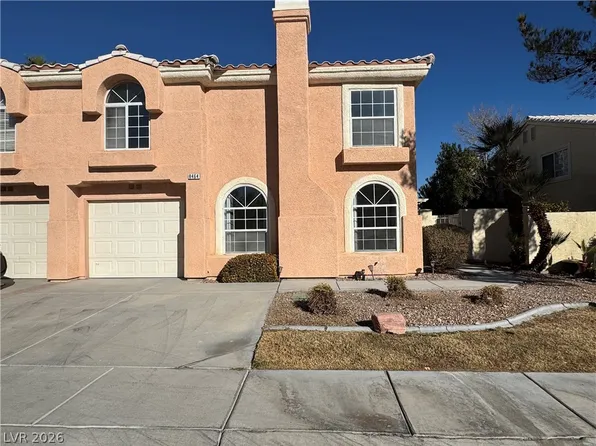 8464 Blue Island Ave, Las Vegas, NV 89129
