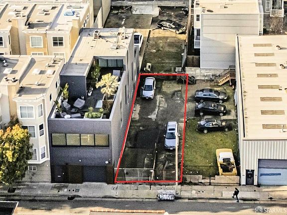 2nd image of 168 Clara St