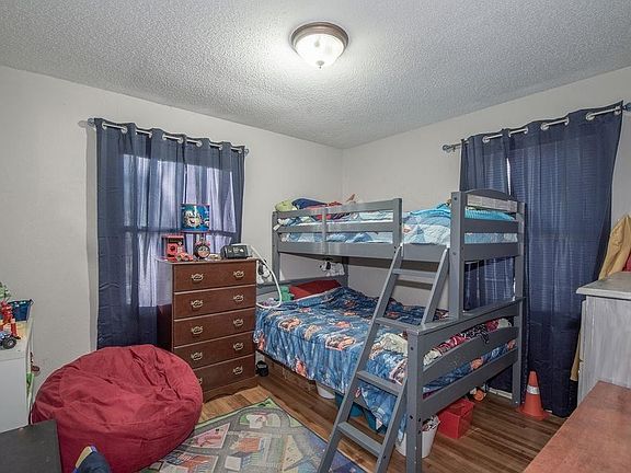 3rd image of 1543 S Edwards Ave
