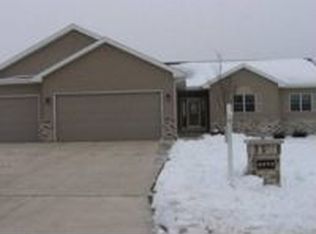 4973 Meadow Side Ln, Waunakee, WI 53597