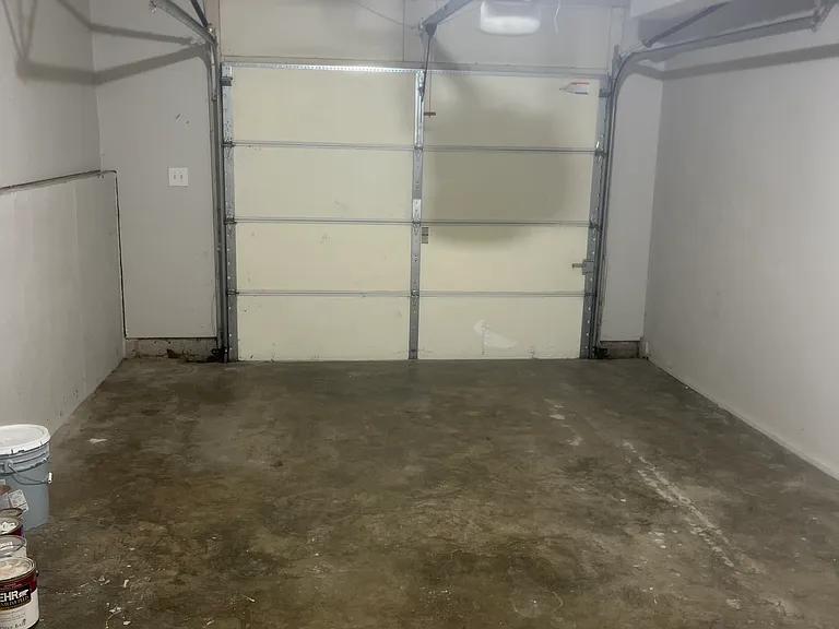 845 E Pinewood St — Photo 38