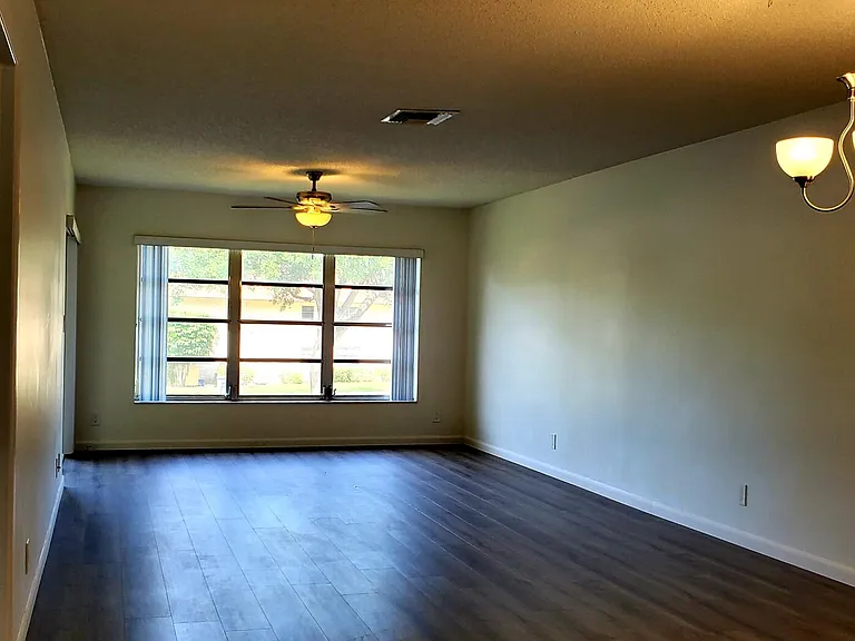 5890 Sugar Palm Ct #F — Photo 5