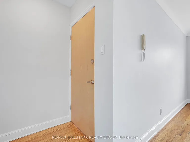 310 Byron Ave #3 — Photo 12