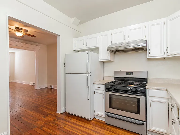 1631 S Lawrence St — Photo 5