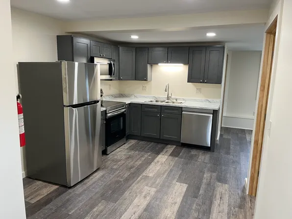 118 Park St #5, Springfield, VT 05156