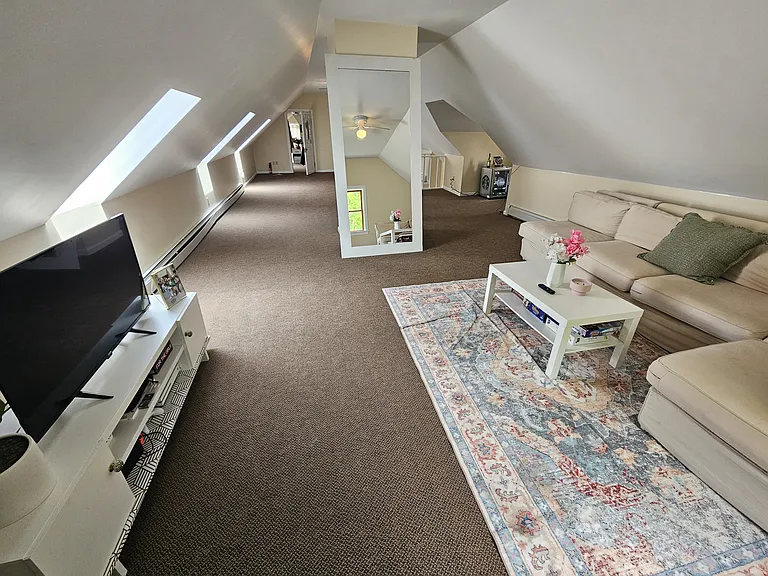 134 Woodlawn Ave #4 — Photo 5