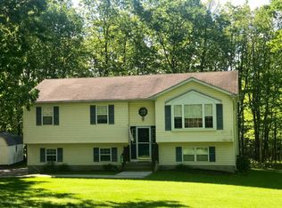 140 Meriwill Ln, Kunkletown, PA 18058