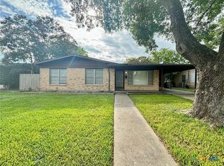 5203 Lilac Ln, Victoria, TX 77904