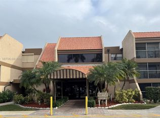 Building Ten Of Racquet, Fort Lauderdale, FL 33326