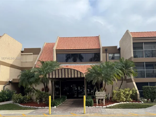 240 Lakeview Dr APT 308, Fort Lauderdale, FL 33326