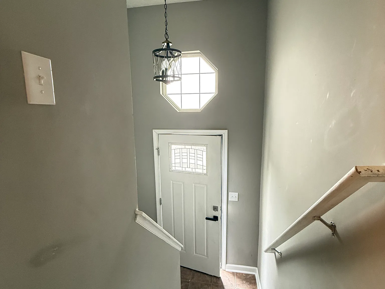 3 bed, 1.5 bath, 1194 sqft, $2,050 — Photo 3
