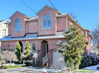 347 Tom Hunter Rd #347, Fort Lee, NJ 07024